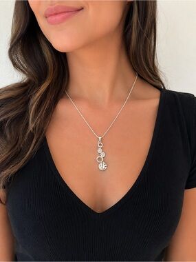 ✨Lia Sophia Silver Tone Hammered Drop Pendant Necklace Choker
